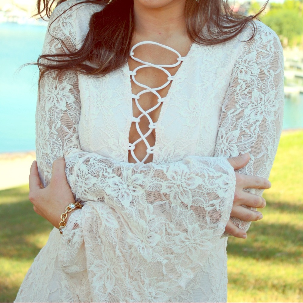 🌼🌼 Tan Lace Romper 🌸🌸
